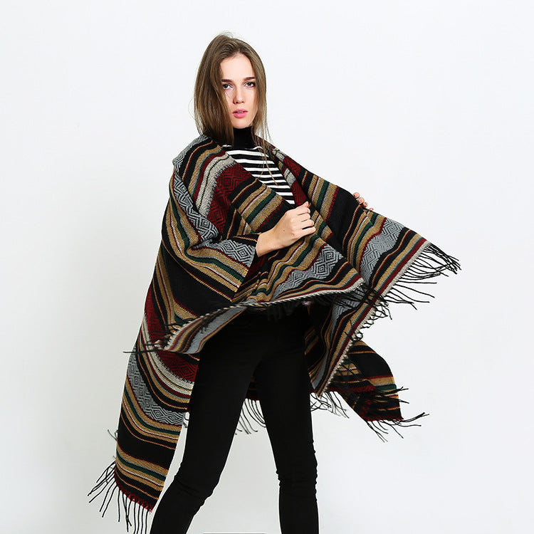 Dam Open oversized Serape poncho i Ethno Jacquard med lång Fringes