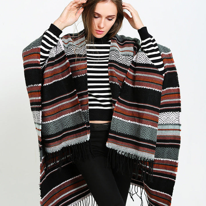 Dam Open oversized Serape poncho i Ethno Jacquard med lång Fringes