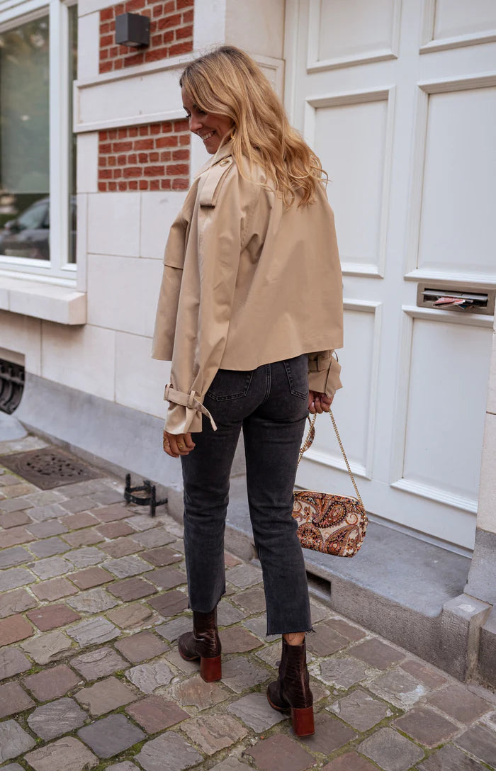 | Dam Cropped trenchkappa med Double-Breasted Knappar och modern Passform