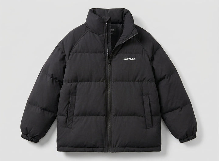 Dam Unlined Boxig Vadderad Jacka med Hög Stå Krage, Raglan Ärmar, och Clean Logo