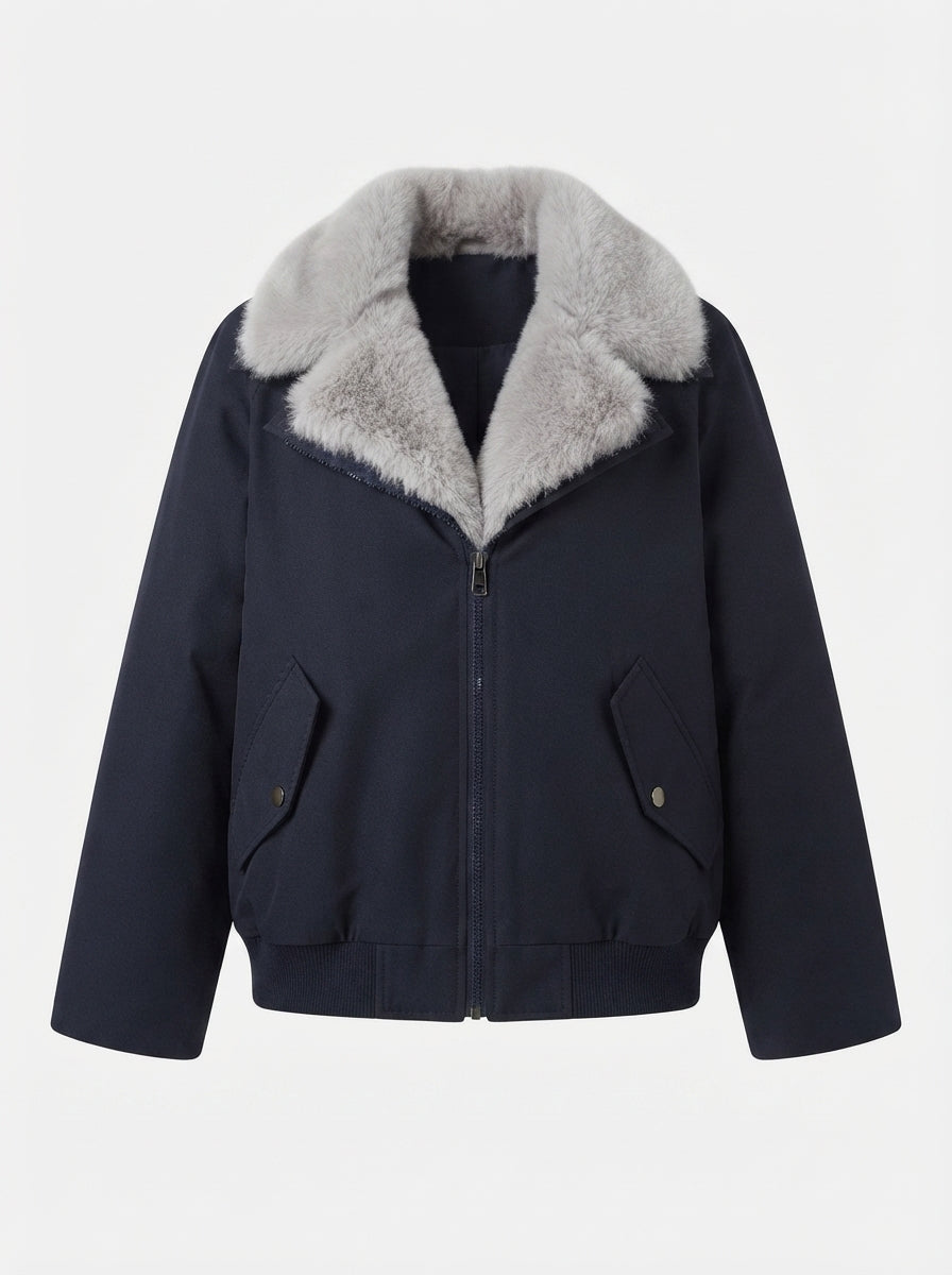 Dam Kort Vadderad Vinterjacka med Voluminous Faux Fur Krage och Vindtät Outer Shell