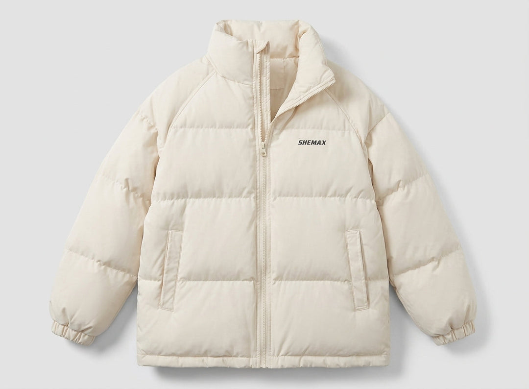 Dam Unlined Boxig Vadderad Jacka med Hög Stå Krage, Raglan Ärmar, och Clean Logo