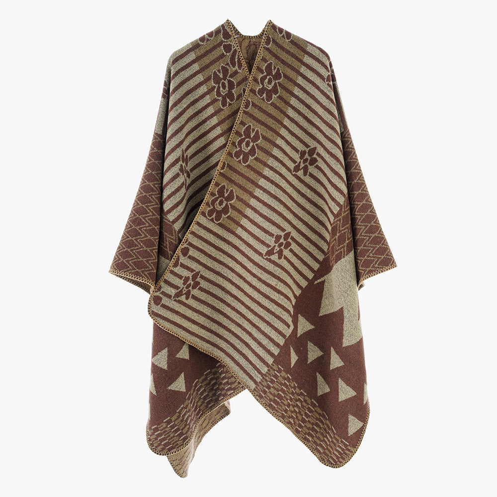 Dam Oversize Jacquard Ruana i Ethno Patchwork design