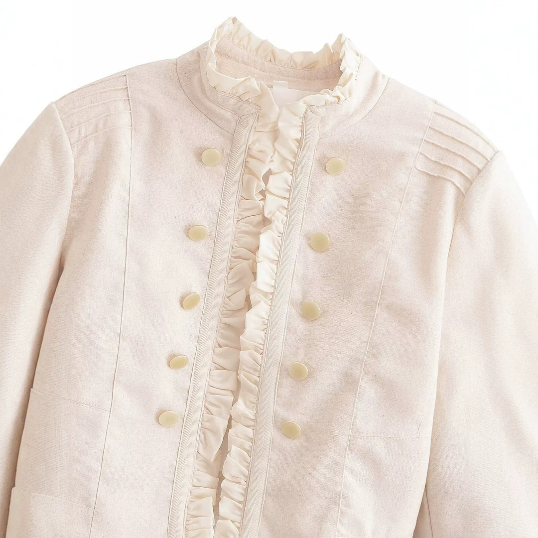 Dam Kort Jacka i Military Stil med Ruffled Front och Stå Krage