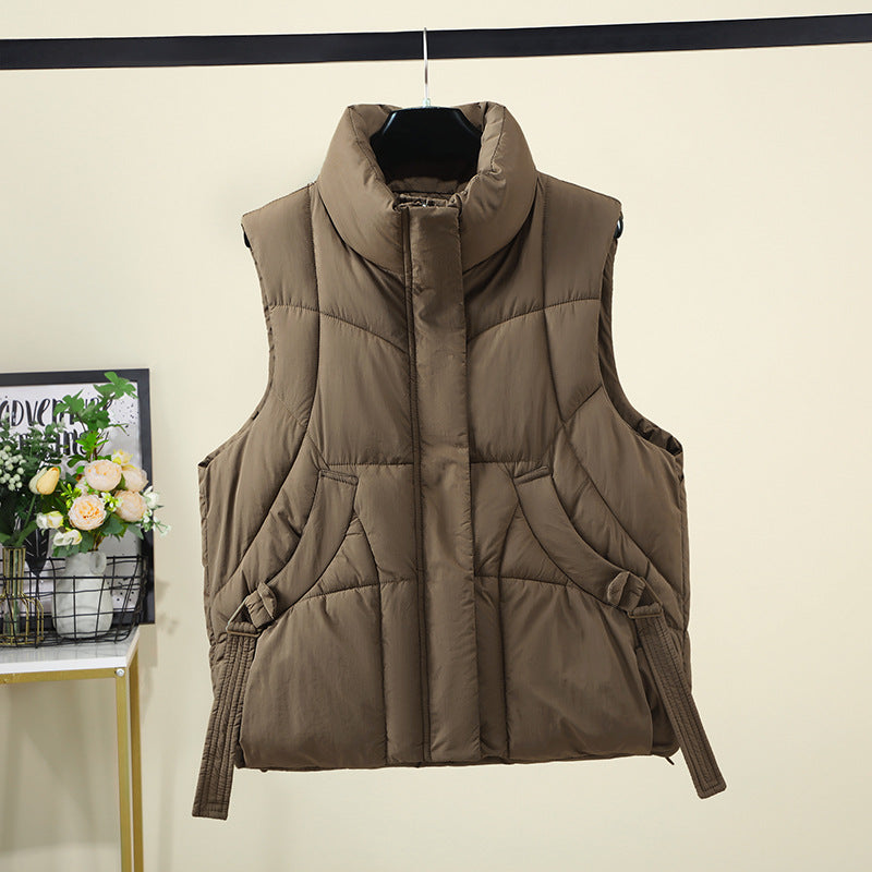 Dam Voluminous Sleeveless Down-look väst med bred ståkrage och Side Gathered Straps