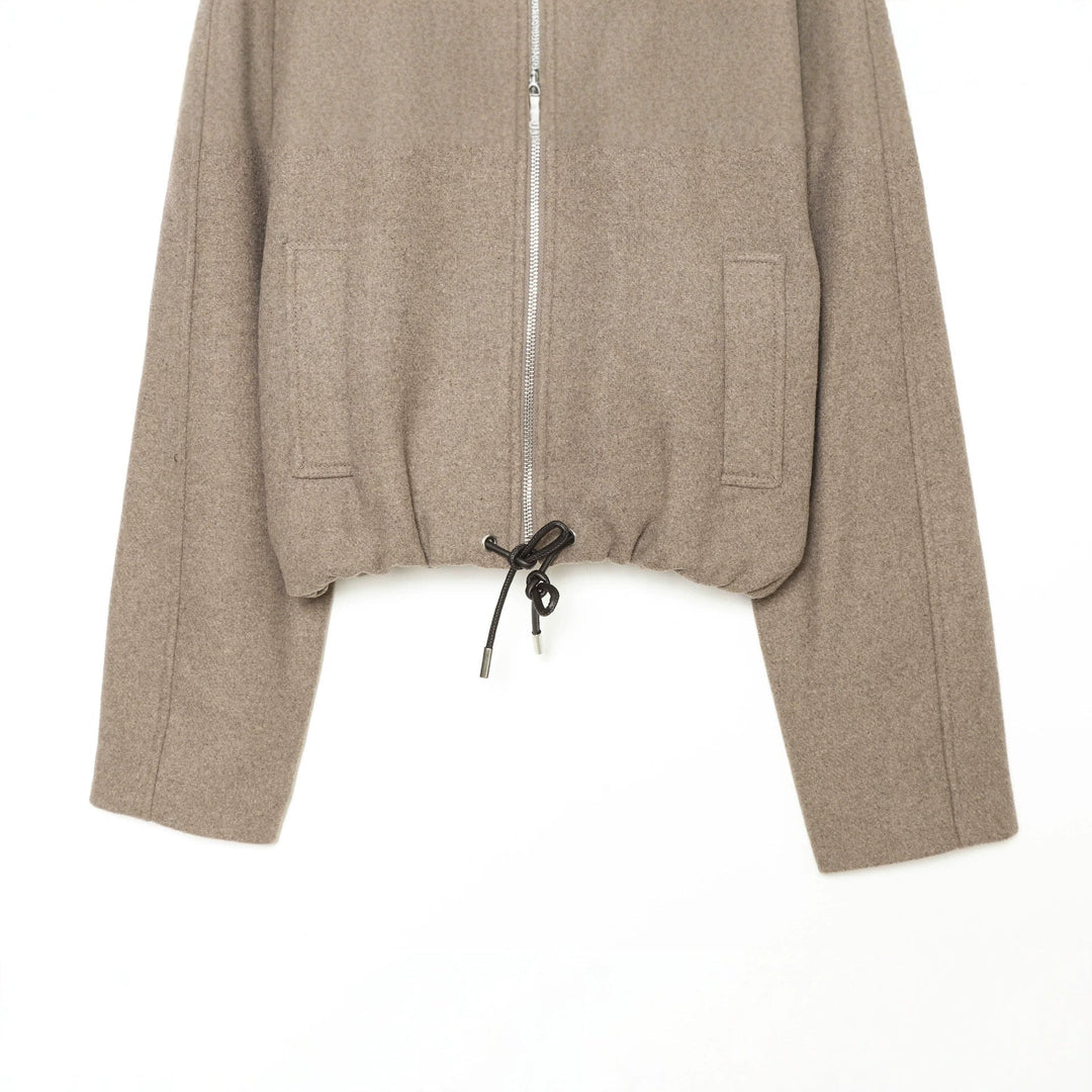 Dam kort ulljacka med hel dragkedja, lapel krage, och drawstring fåll