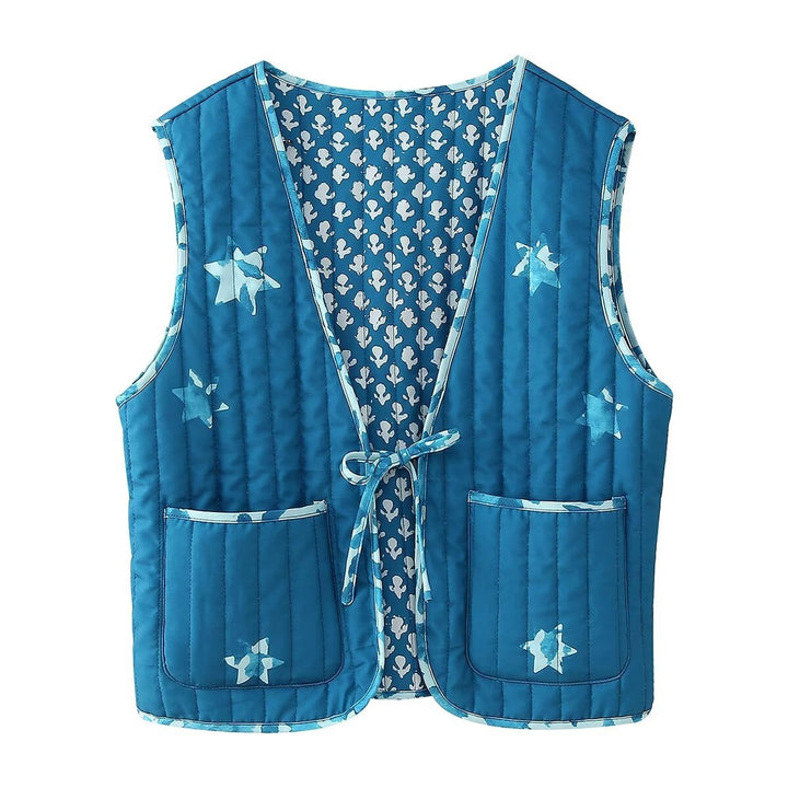 Dam quiltad reversible väst med tie bälte, påsydda fickor, och star appliqué