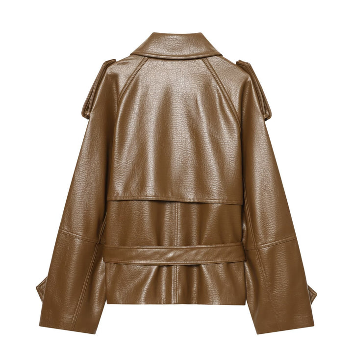 Dam Kort Skärning Trenchcoat Tillverkad av Konstläder med A Cinching Tie Belt