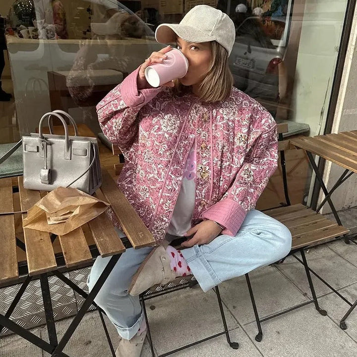 Dam 400+ Quiltad Blouson Jacka med Blommig All-Over Mönster och Dekorativ Piping