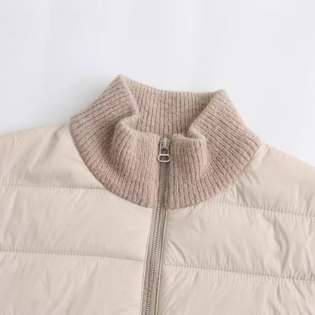 Dam Vadderad Quiltad Väst med Stickad Funnel Neck