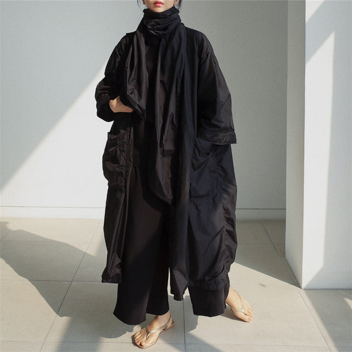 Dam Longline Parka i lätt vindjacka stil med innerfoder, drawstring och flap fickor