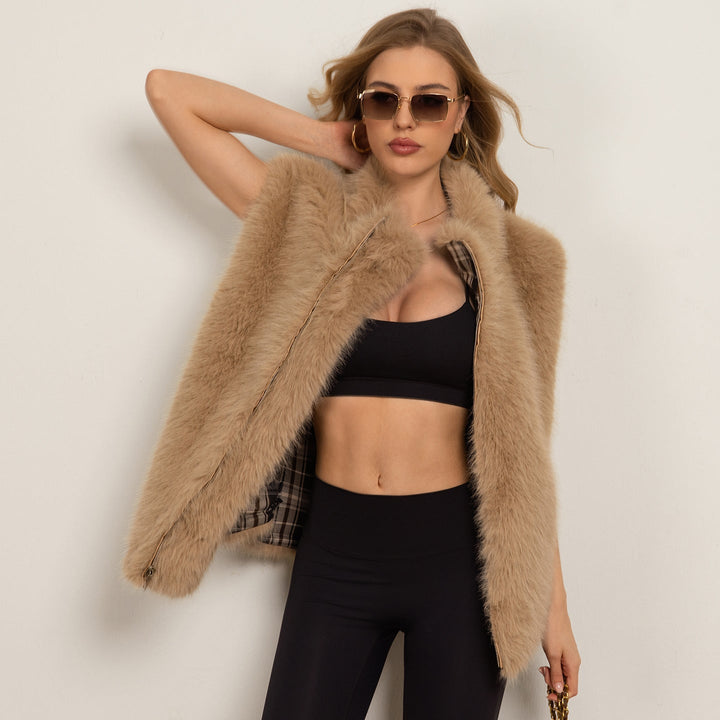 Dam kort mysig faux fur väst med hel dragkedja och rutig foder