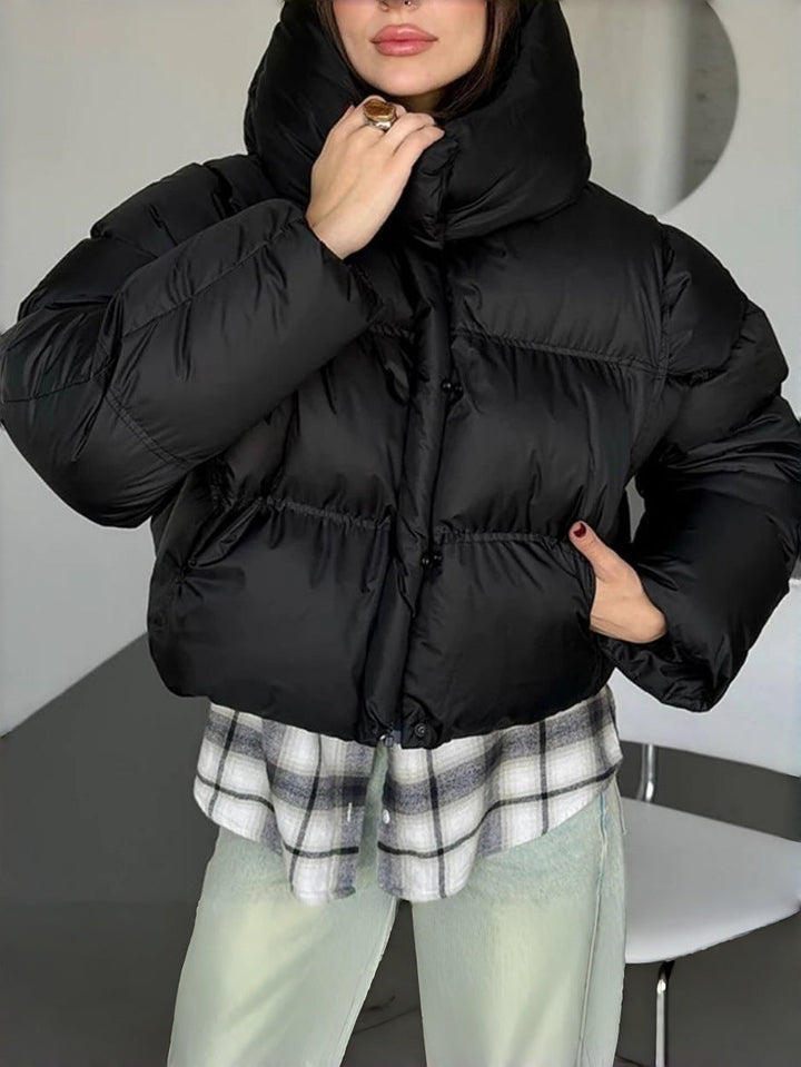 Dam stilren kort jacka med quiltad detaljer