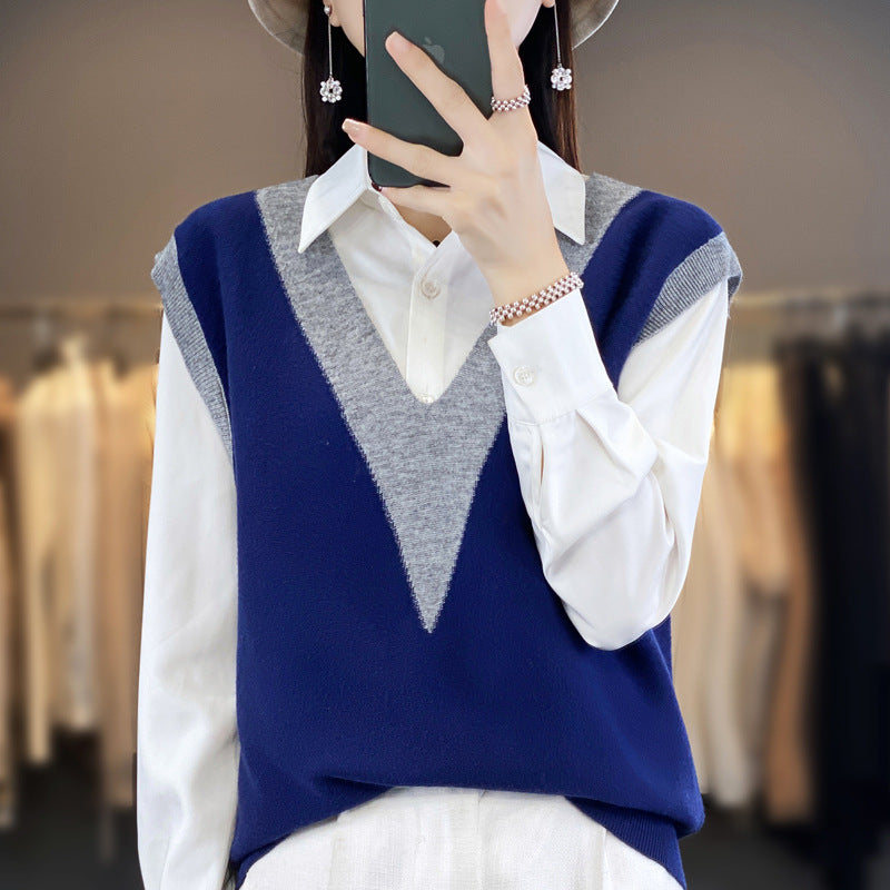 Dam Structured Fine Knit lång väst med Deep V-ringning och kontrasterande V-Panel