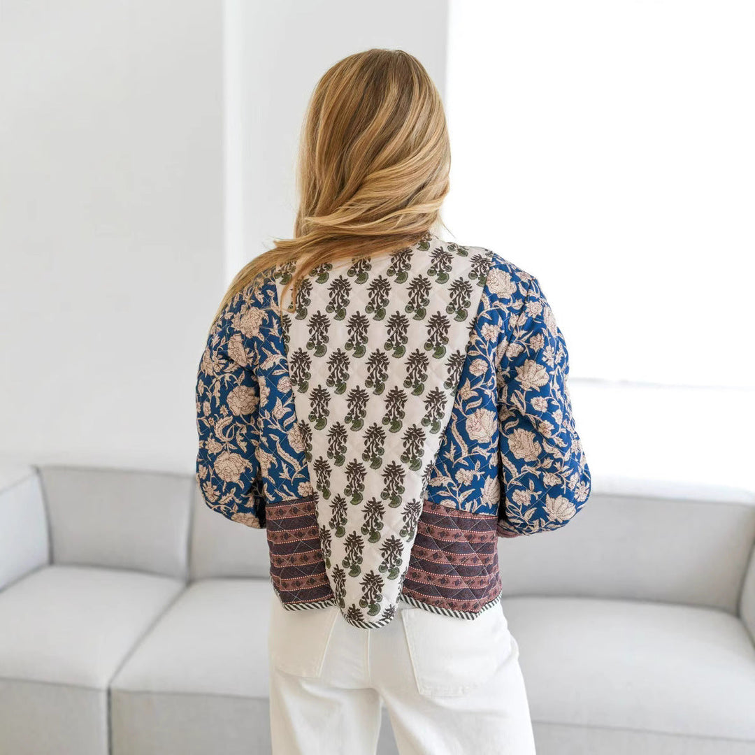 Dam kviltad kort jacka in Boho Patchwork stil med Open fram