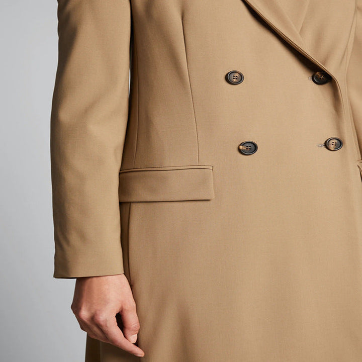 Dam Maxi lång Single-Breasted lång kappa in minimalistisk trench stil med mjuk Draping