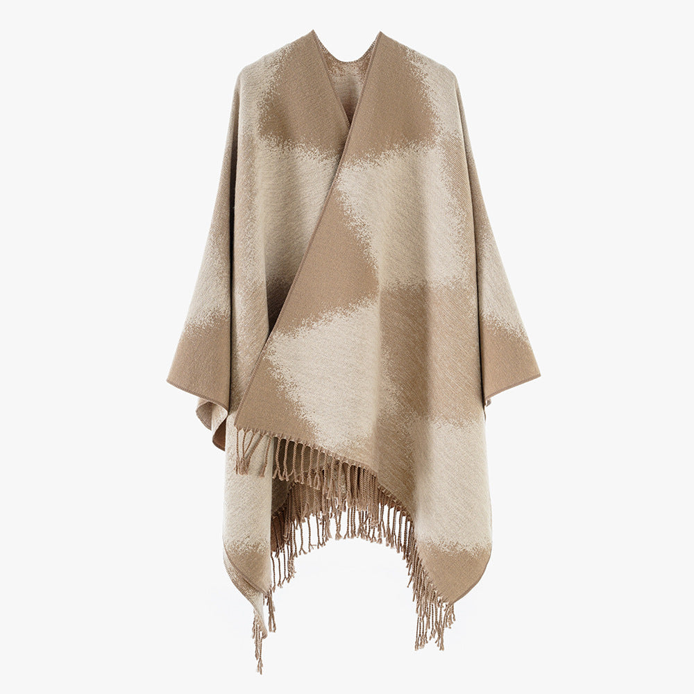 Dam Cashmere look Cape i kimono skärning med Fine Fringed fåll