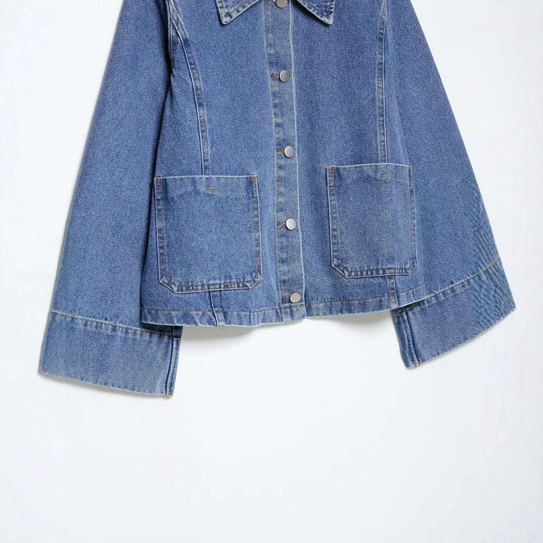 Dam Oversize Denimjacka med Skjort Krage och Stora Patch Fickor