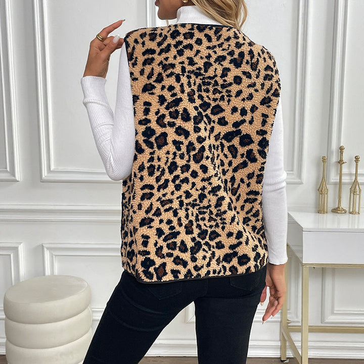 Dam Lined Teddy väst med leopardprint och påsydda fickor