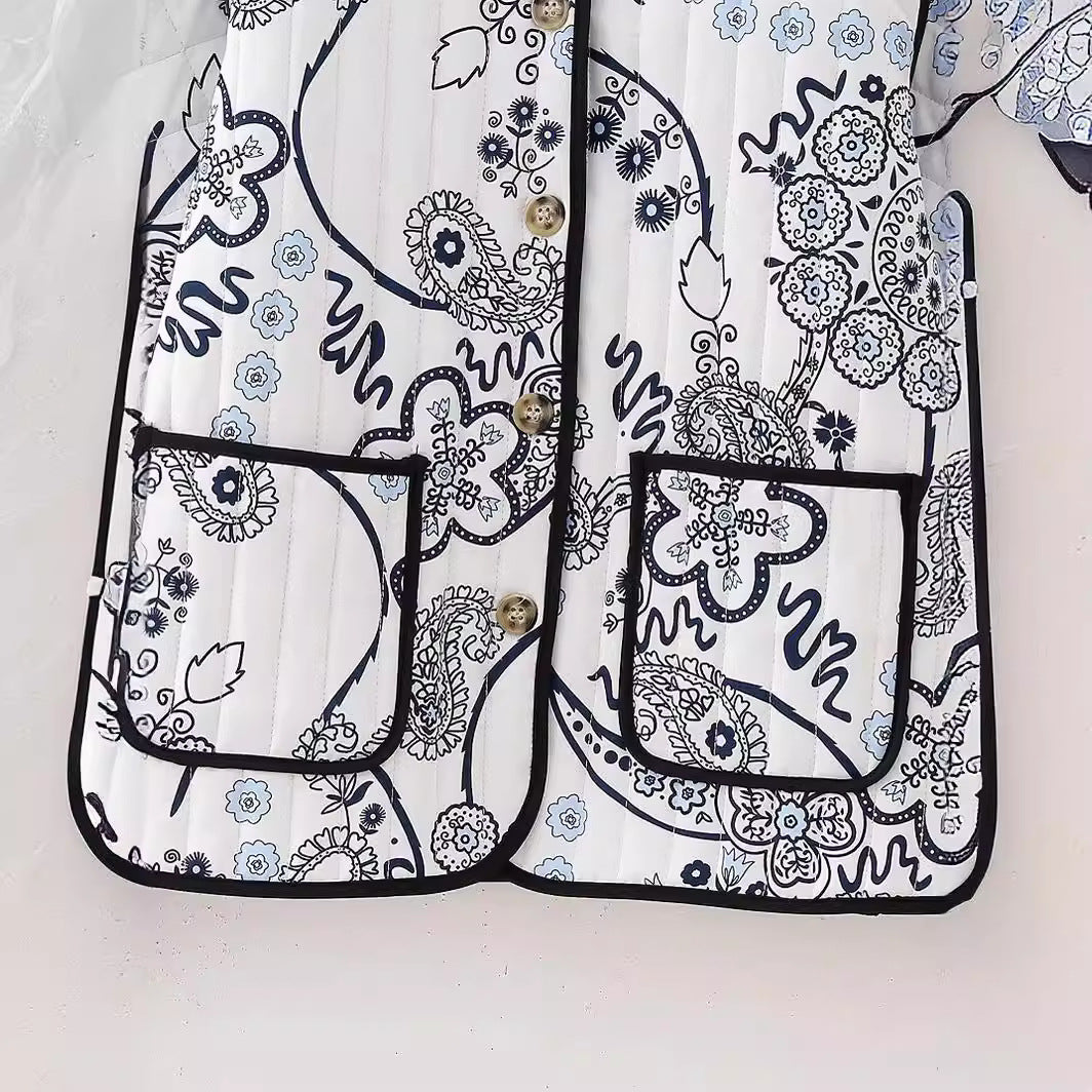 Dam kviltad Paisley tryck kviltad jacka med kontrast Piping och Round Neckline