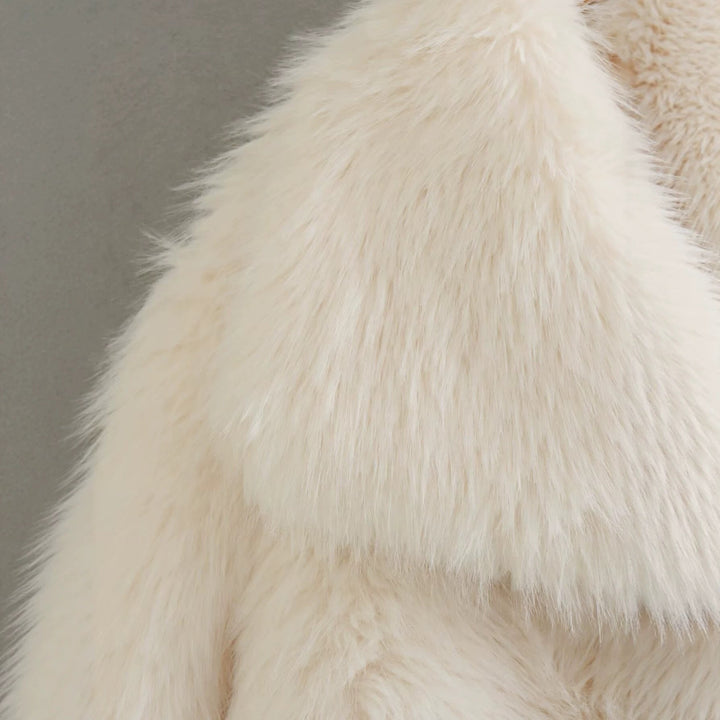 Dam Kort Skärning Vegansk Faux Fur Jacka med Wide Shawl Krage