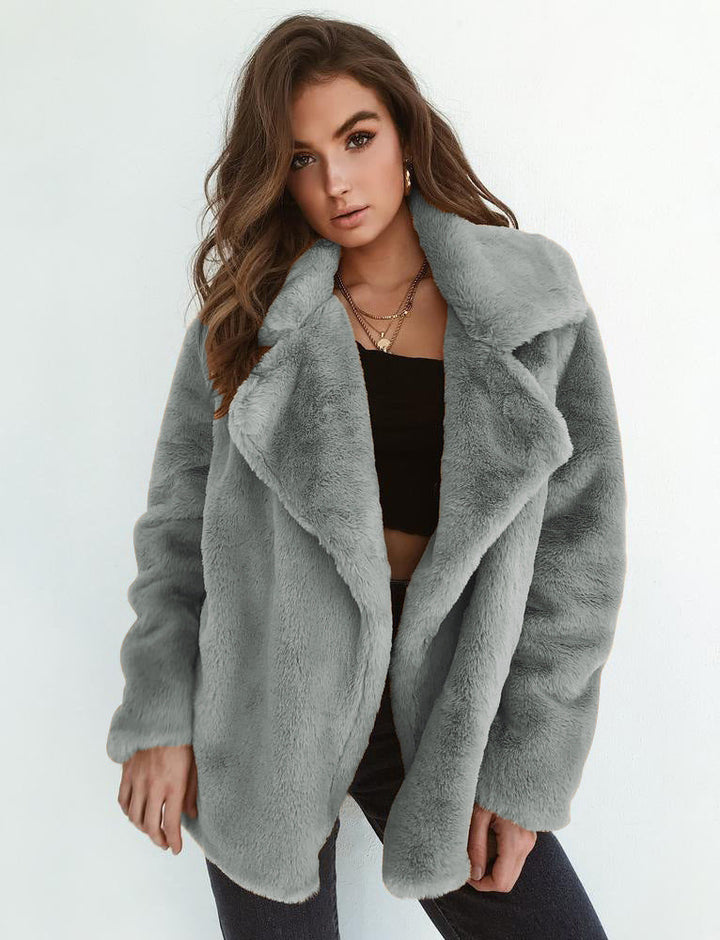 Dam Cozy oversize Faux Fur kappa med stor slagkrage