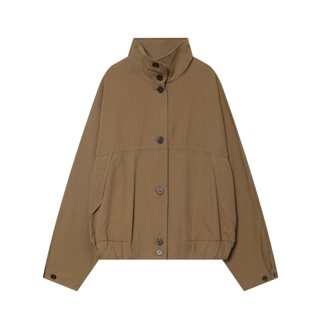 Dam kort utility cropped jacka med high standing krage, drawstring waist och full knäppning