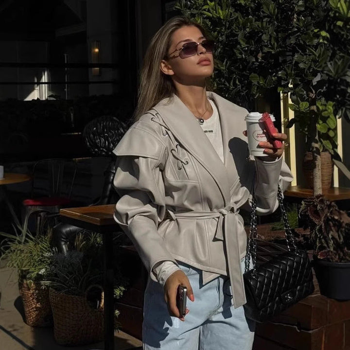 Dam 100+ Kort Wrap Jacka med Tie Belt och Eyelet Lacing Detail