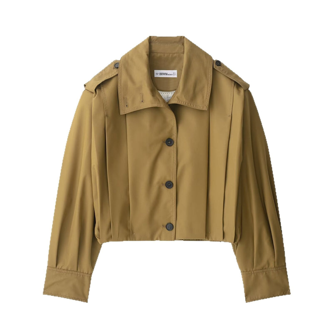 Dam kort trenchcoat in boxig skärning med vid Lapels och Epaulettes