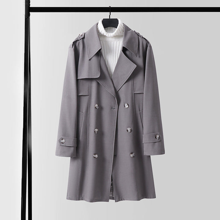 Dam Double-breasted kort trenchcoat gjord lätt ullblandning med a mjuk drape och shoulder flaps