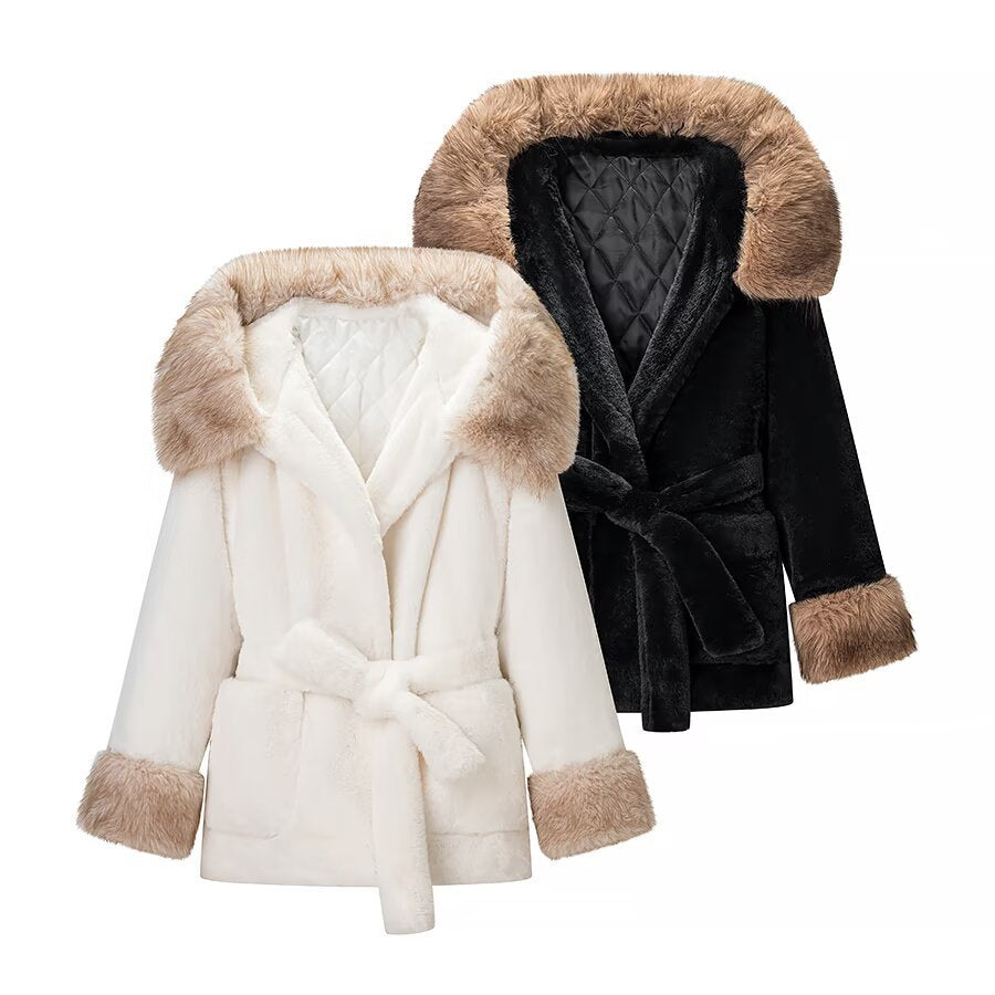 Dam kort kappa med huva och belted midja gjord faux fur