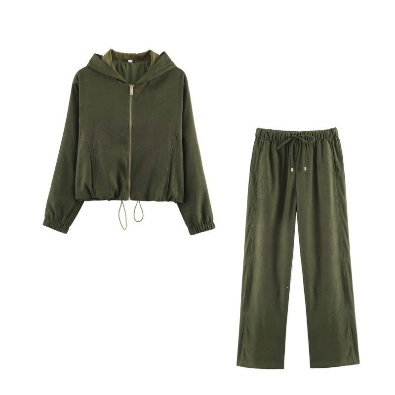 Dam kort jacka in velour look med huva, hellång dragkedja och fåll med dragsko