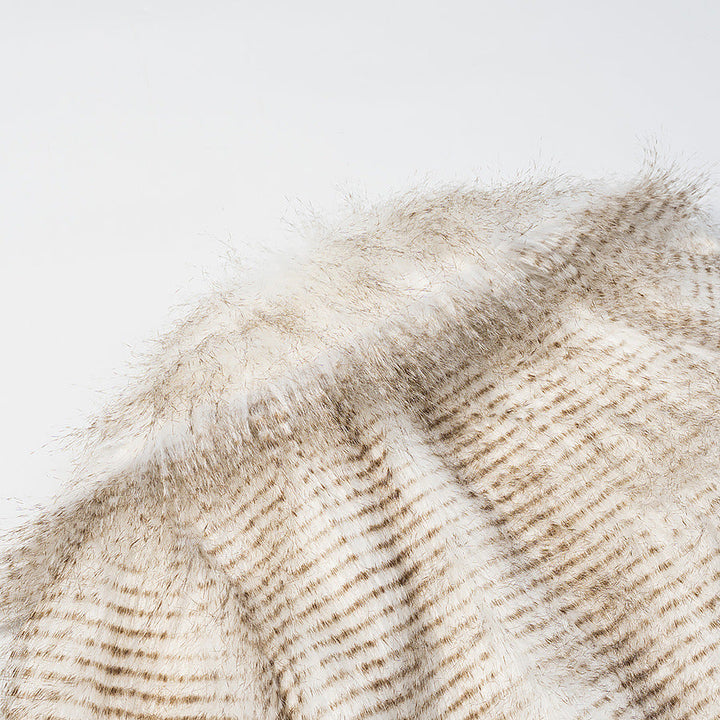 Dam Kort Faux Fur Jacka med Voluminous Ärmar och Round Neckline