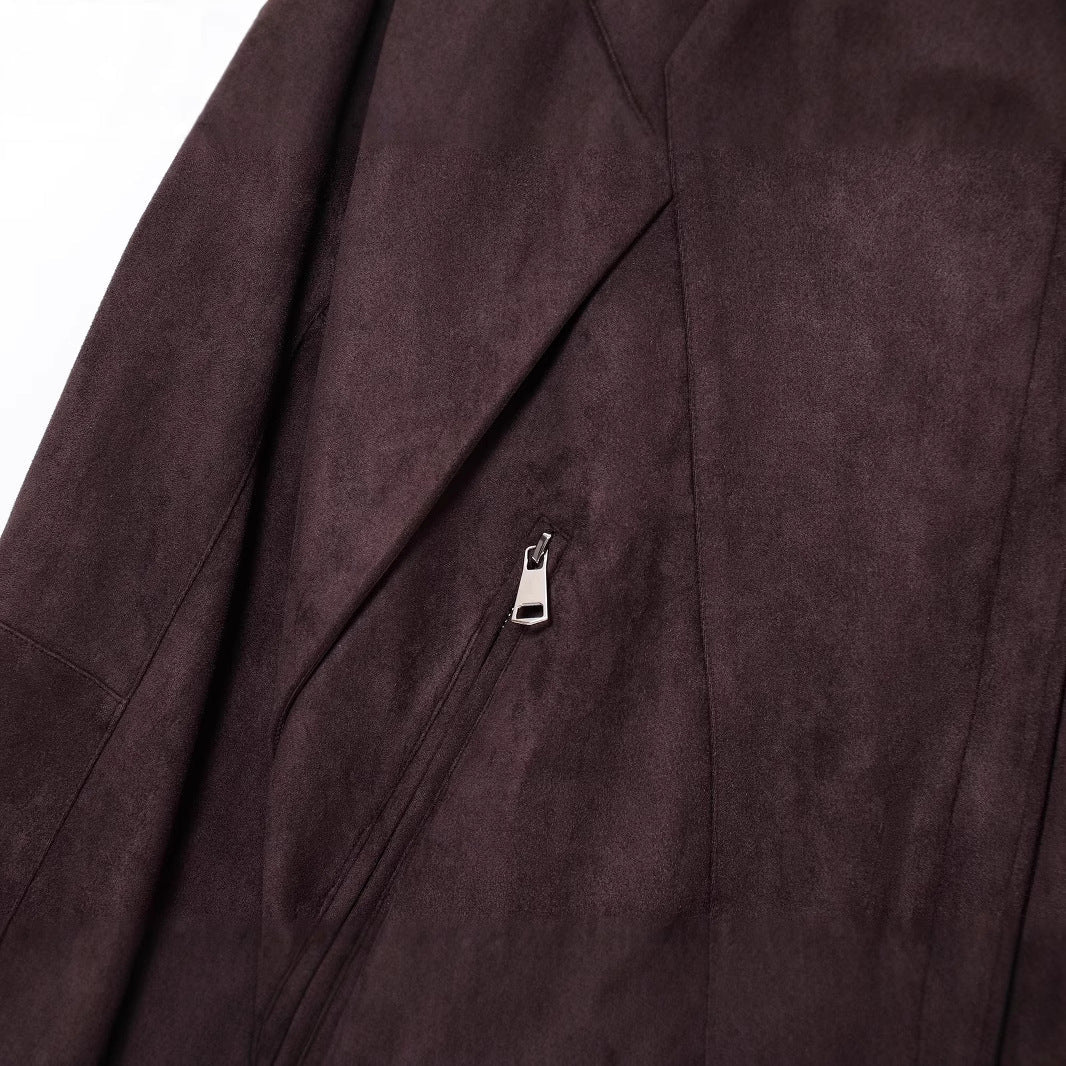 Dam kort jacka gjord sammet imitation med a midjebälte, boxig skärning, och zippered fickor