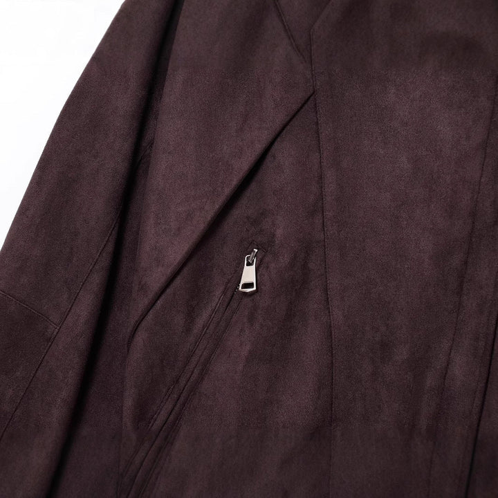 Dam kort jacka gjord sammet imitation med a midjebälte, boxig skärning, och zippered fickor