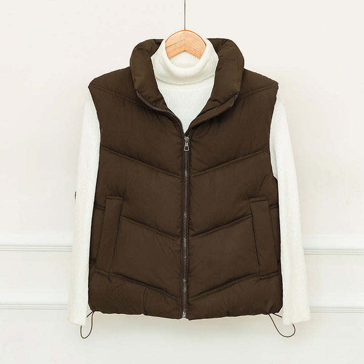 Dam kort-skärning puffer quiltad väst med V-quilt, high ståkrage och drawstring fåll