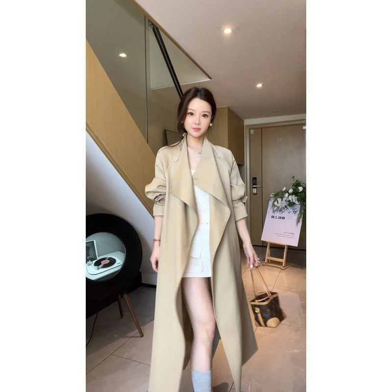 Dam Maxi trenchcoat med Waterfall krage och Gathered ärmar
