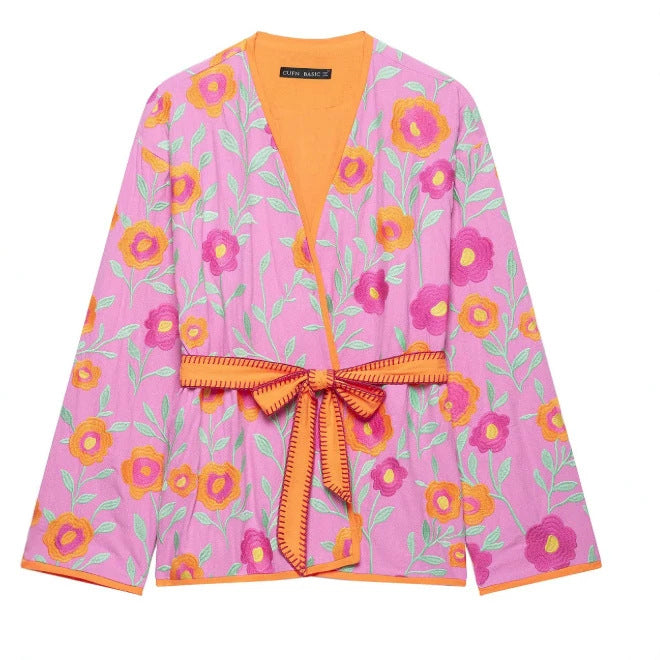 Dam Embroidered Kimono Jacka med Blommig Embroidery, Tie Belt och Contrasting Trimming