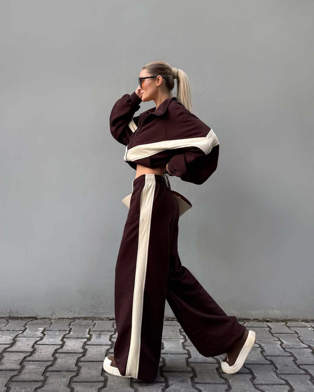Dam lätt oversized vindjacka med kontrast panels, drawstring fåll, och elastiska muddar