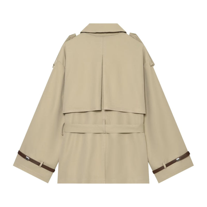 Dam Kort Trench Cape med Fitted Tie Belt