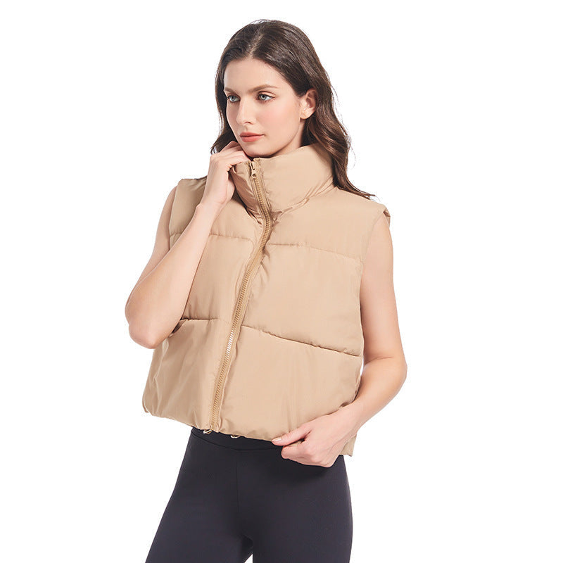 Dam ultra-light kort vadderad väst med high ståkrage, two-way dragkedja och adjustable drawstring fåll
