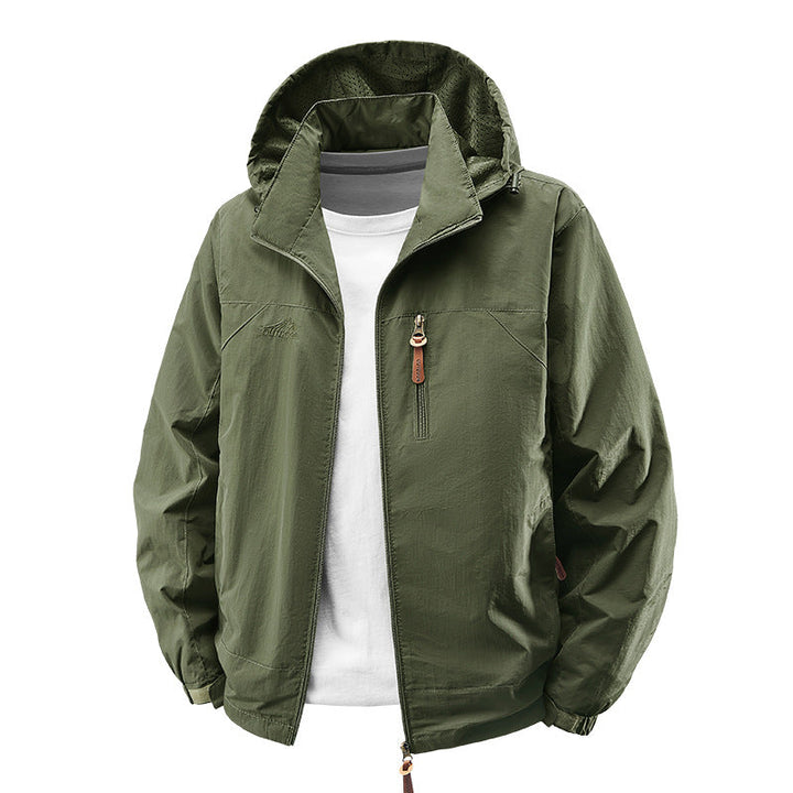 Men Packable Vind och Regnjacka med Perforated Huva Foder, Bröst Zip och Dragsko