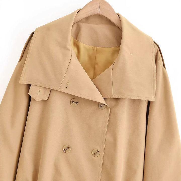 Dam Kort Double-Breasted Trenchcoat med Peplum och Ties