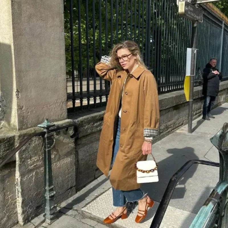 Dam 400+ Lång Skärning Trenchcoat med Raglan Ärmar och Dold Knapp Knäppning