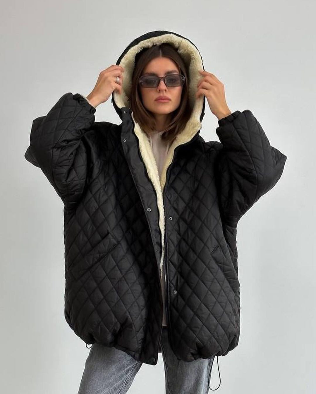 Dam oversize kviltad jacka med teddyfoder och huva