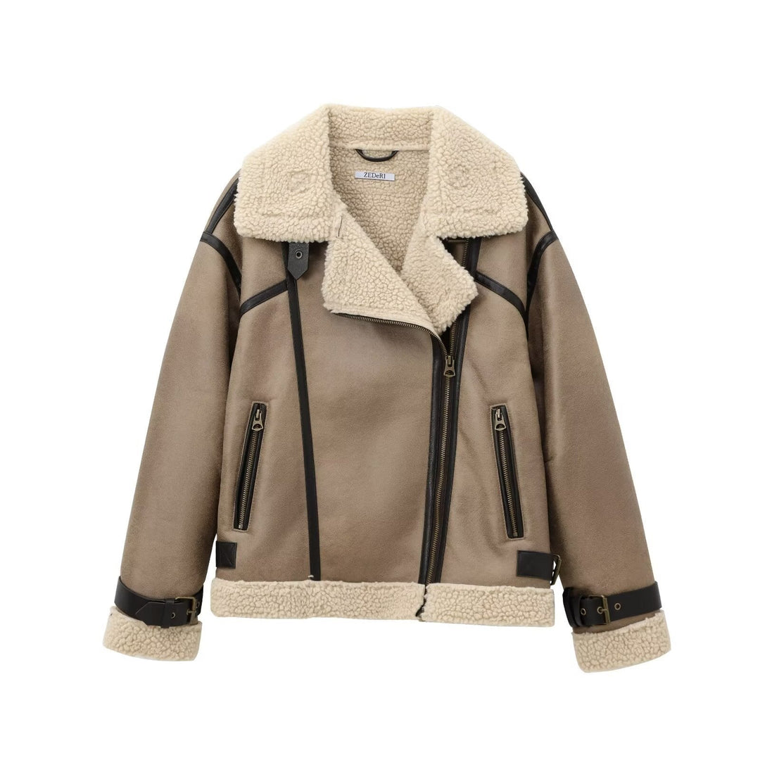 Dam kort jacka in aviator stil med teddyfoder, konstläder trim och asymmetrisk dragkedja