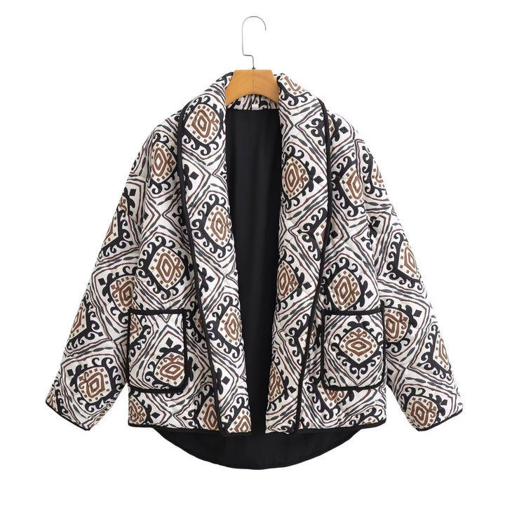 Dam vadderad Kimono kviltad jacka med Ethno tryck och kontrast Piping