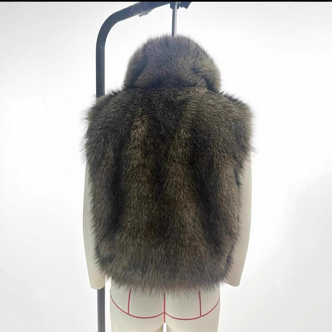 Dam lyxig faux fur väst med voluminous sjalkrage och cropped silhuett