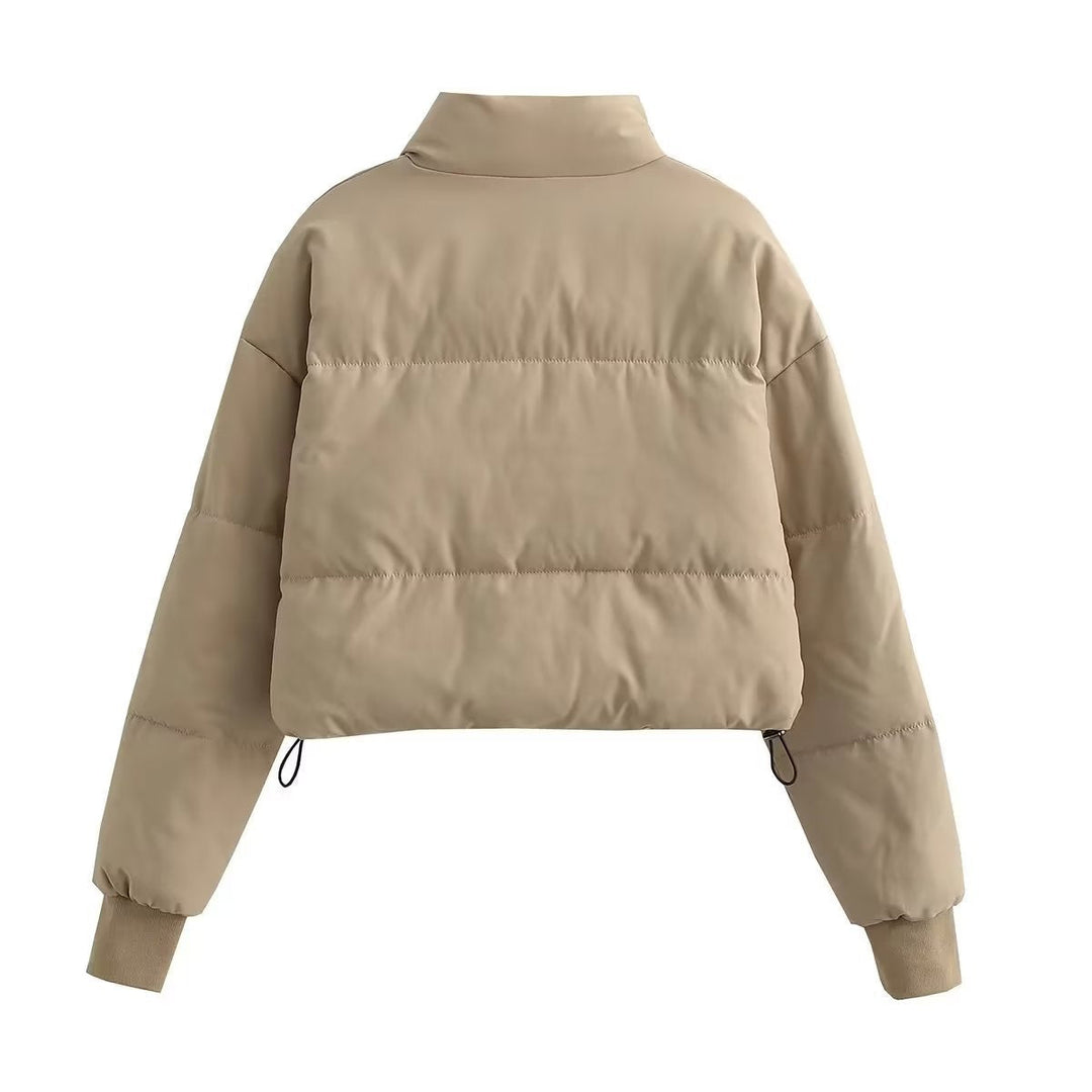 Dam nano cropped quiltad jacka med hög krage, elastiska muddar, och concealed drawstring