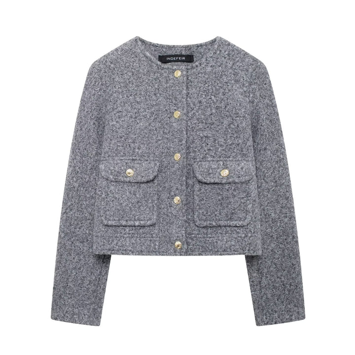 Dam Kort Skärning Boucléjacka med Round Neckline, Patch Fickor, och Guld Dekorativ Knappar